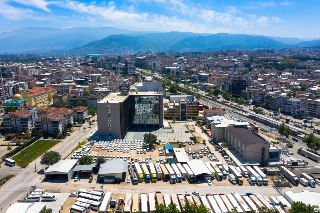 Efe Plaza